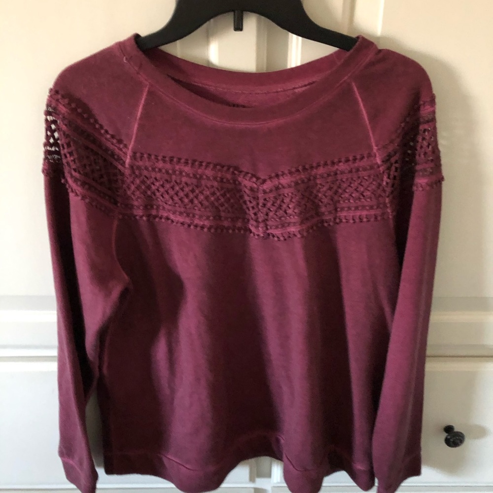 Burgundy sweatshirt